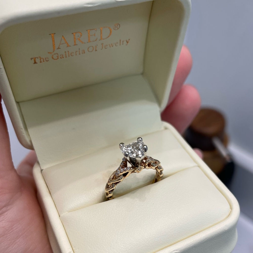 1 CARAT NATURAL DIAMOND ring from Jared